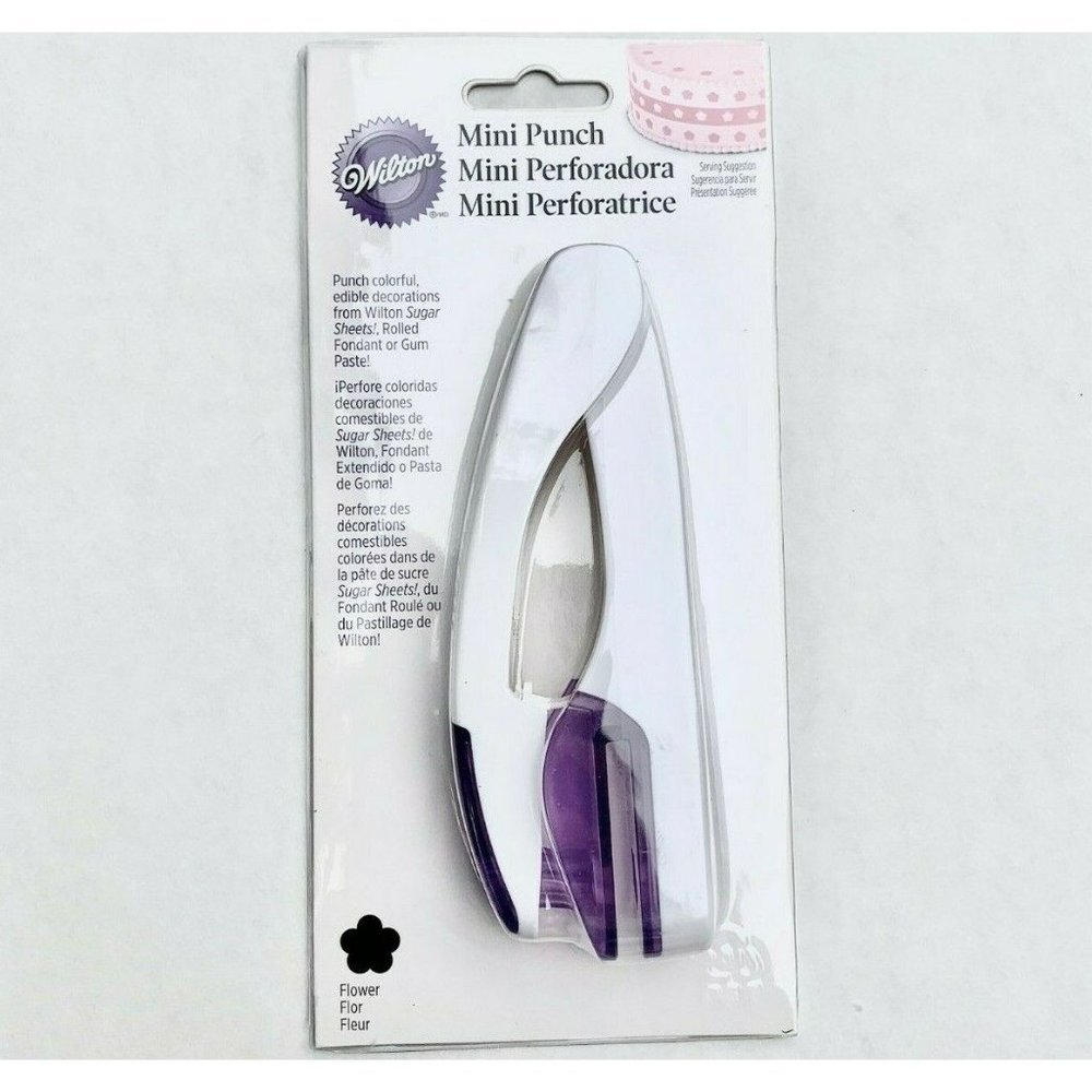 Wilton Mini Punch for icing sheets fondant Flower Shape new in box